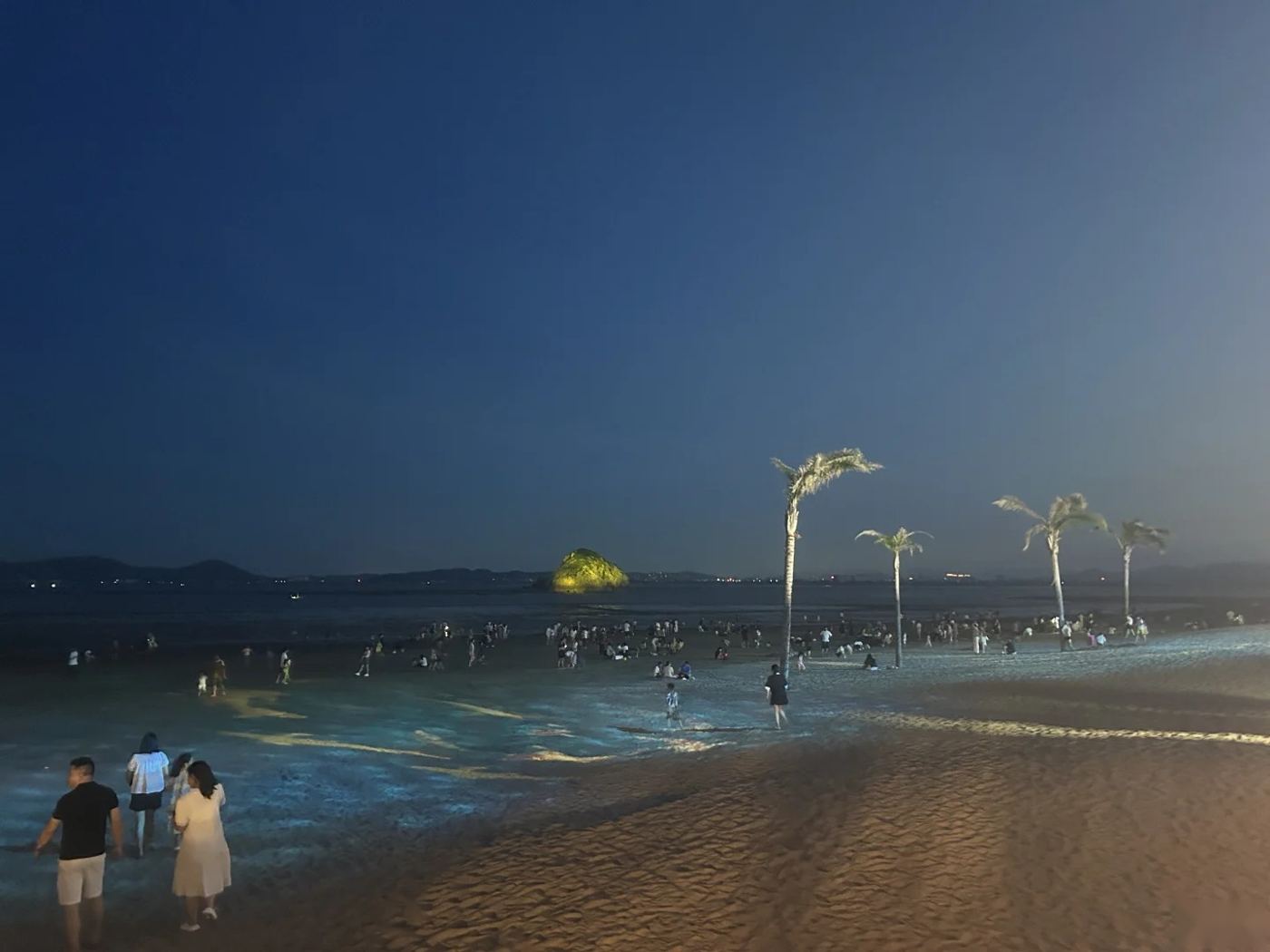 夜里的海滩